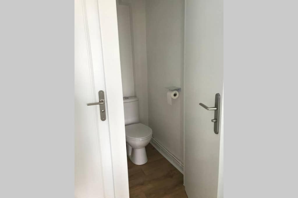 le Nicole Apartment Chartres Exterior foto